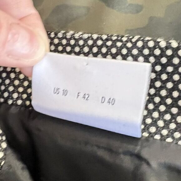 Akris Punto Black and White Wool Blend Polka Dot Knee Length Skirt - Picture 7 of 9